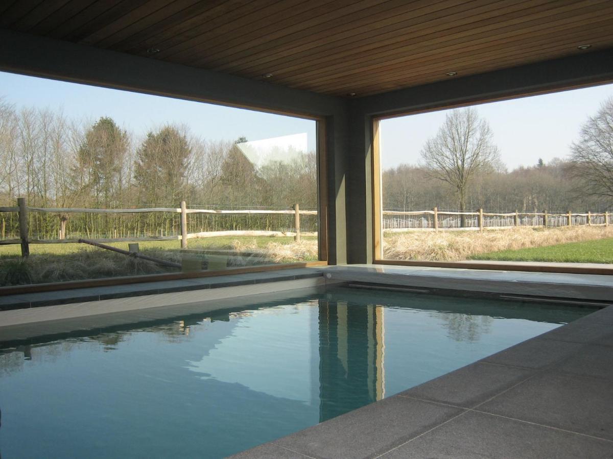 Beautiful Farmhouse In Beernem With Big Garden Exterior foto